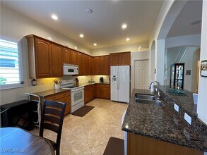 6478 Waverly Green Way in Naples, FL - Foto de edificio - Building Photo