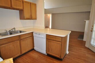 919 Richards Dr in Cedar Hill, TX - Building Photo - Building Photo