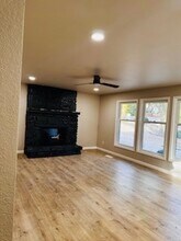 9 Brighstone Ln in Bella Vista, AR - Foto de edificio - Building Photo