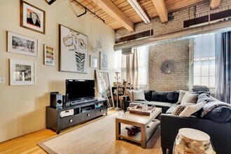 43 Charlton St in Everett, MA - Building Photo - Building Photo