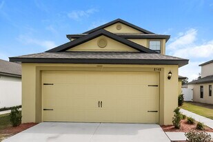 8548 Silverbell Loop in Brooksville, FL - Building Photo