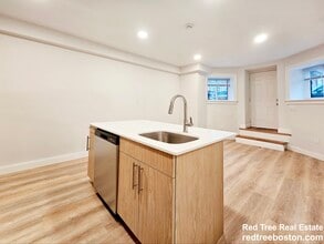 529 Beacon St in Boston, MA - Foto de edificio - Building Photo