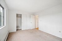 130 Mammoth Rd photo'