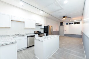 317 Branch Ave in Providence, RI - Building Photo