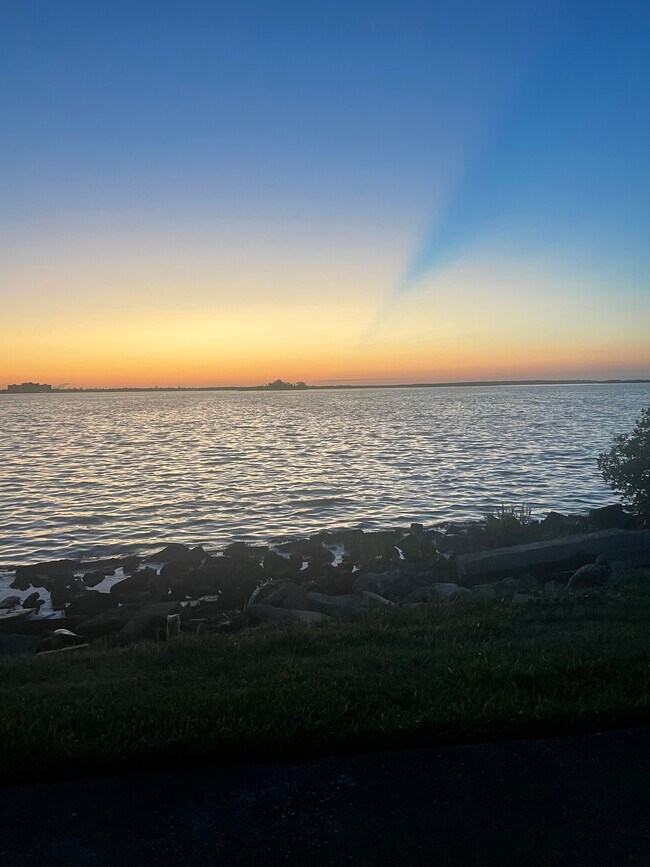 1021 Commodore St in Clearwater, FL - Building Photo - Building Photo