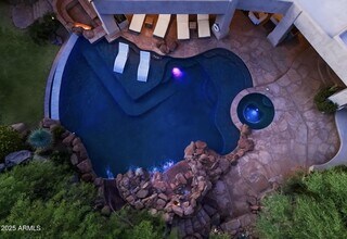 5718 N 54th St in Paradise Valley, AZ - Building Photo - Building Photo