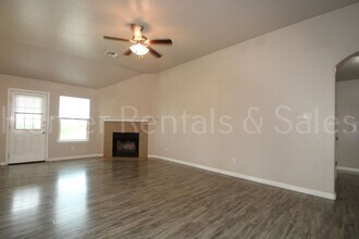 2704 Uvero Alto Dr in Killeen, TX - Building Photo - Building Photo