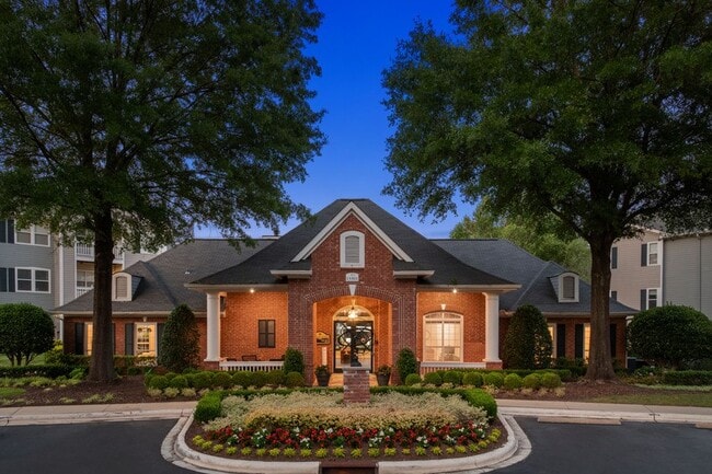 Avana Creekside