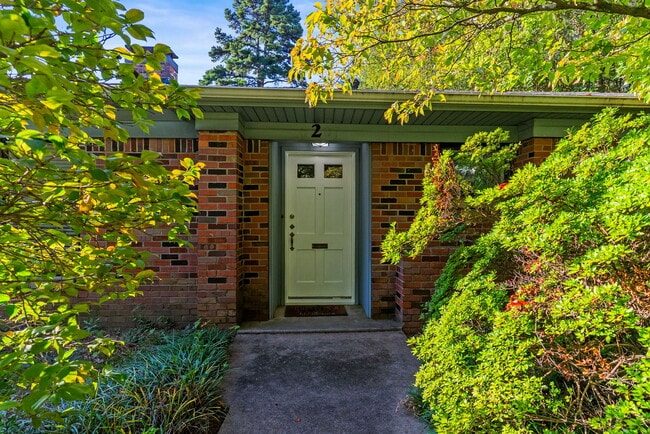 2 Shannon Dr in Little Rock, AR - Building Photo - Building Photo