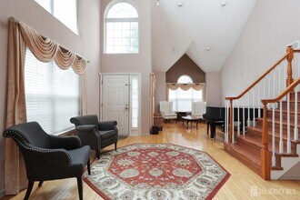 45 Carter Dr in Old Bridge, NJ - Building Photo - Building Photo