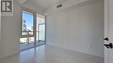 308 Jarvis St in Toronto, ON - Building Photo - Building Photo