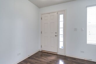 202 Minuet Cir in Volo, IL - Building Photo - Building Photo