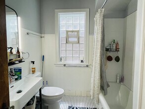 4623 S Harding Ave-Unit -1 in Chicago, IL - Building Photo - Building Photo