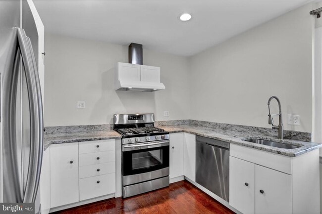 5608 Ottawa Rd in Centreville, VA - Building Photo - Building Photo