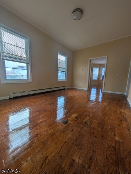 5 N 7th St in Newark, NJ - Foto de edificio - Building Photo