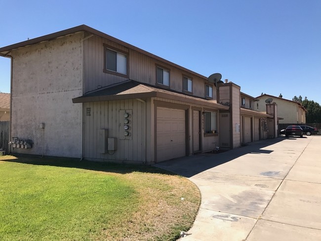 19931 4th St in Hilmar, CA - Building Photo - Building Photo