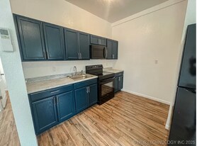 918 Coy Ave in Tahlequah, OK - Building Photo