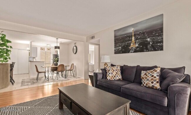 property at 1701 W Tuckey Ln