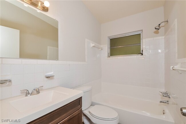 property at 1642 Banyan Dr