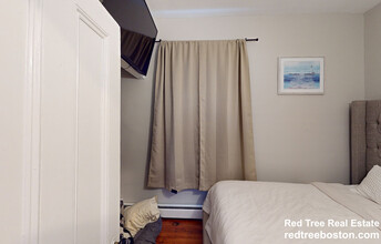 224 Banks St, Unit 1 in Cambridge, MA - Building Photo - Building Photo