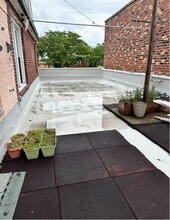 77-02 164th St in Queens, NY - Foto de edificio - Building Photo