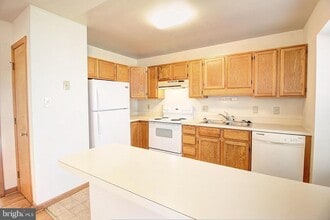 427 Carrollton Dr in Frederick, MD - Foto de edificio - Building Photo