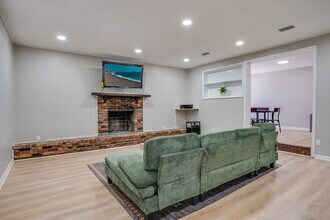 214 Cactus St in Tallahassee, FL - Building Photo - Building Photo