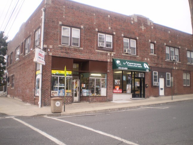 125 6th Ave in Clifton, NJ - Building Photo - Building Photo