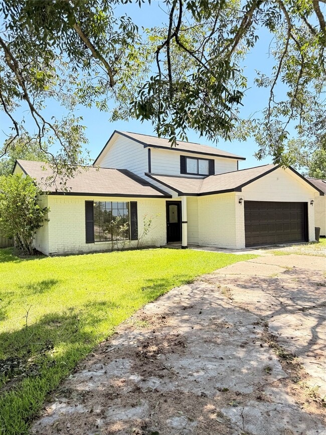 property at 4611 County Rd 424