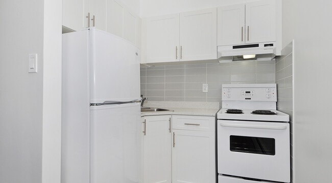 property at 550 W 12th Ave