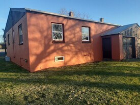 1616 E Shore Dr in Ithaca, NY - Building Photo