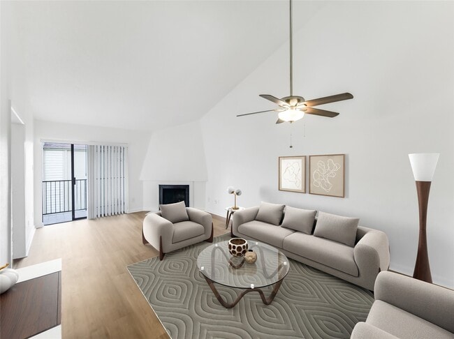 10075 Westpark Dr in Houston, TX - Foto de edificio - Building Photo