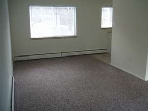 3800 Elmerton Ave in Harrisburg, PA - Building Photo - Interior Photo