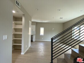 2201 W Court St in Los Angeles, CA - Building Photo - Building Photo