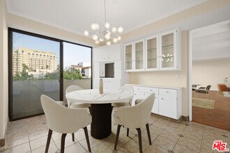 325 N Oakhurst Dr in Beverly Hills, CA - Building Photo - Building Photo