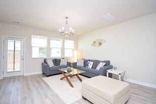 596 McLernon Trce in Johns Island, SC - Building Photo