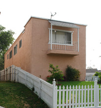 9211 Wheeler Ct in Fontana, CA - Building Photo - Building Photo