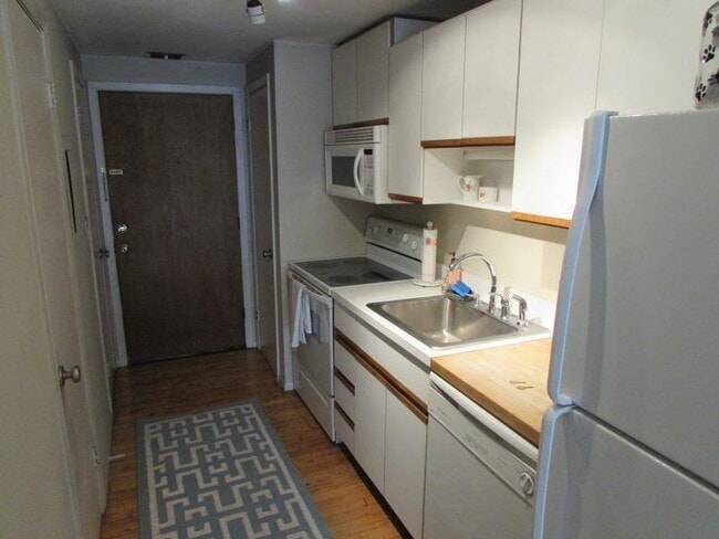 property at 1300 Hudson St