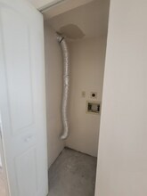 5320 W 21st Ct in Hialeah, FL - Building Photo - Building Photo