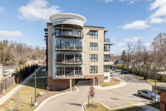 Kingsley Condominiums in Ann Arbor, MI - Building Photo - Building Photo