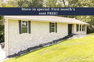 1313 Timbercrest Ln in Chattanooga, TN - Building Photo