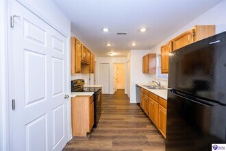 113 College Street Rd in Elizabethtown, KY - Building Photo - Building Photo