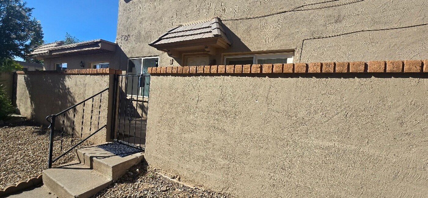 17014 E Calle Del Oro in Fountain Hills, AZ - Building Photo