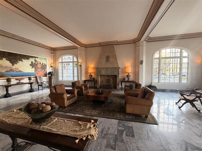 360 W Ocean Blvd in Long Beach, CA - Building Photo - Building Photo