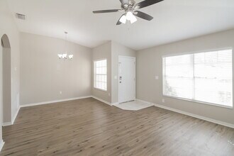 30511 Midtown Ct in Wesley Chapel, FL - Building Photo - Building Photo