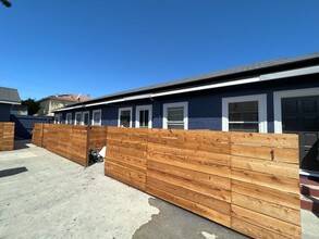 221 Raymond St in Santa Cruz, CA - Building Photo - Building Photo