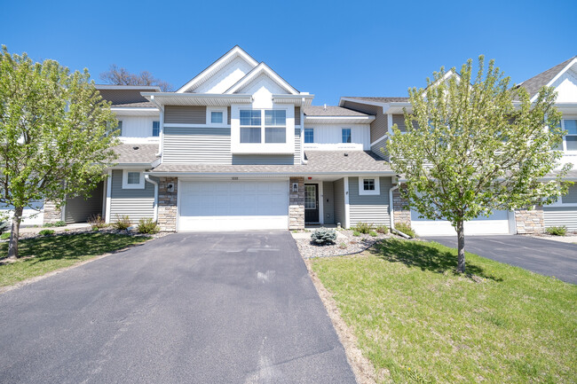 property at 5888 Royalton Rd NE