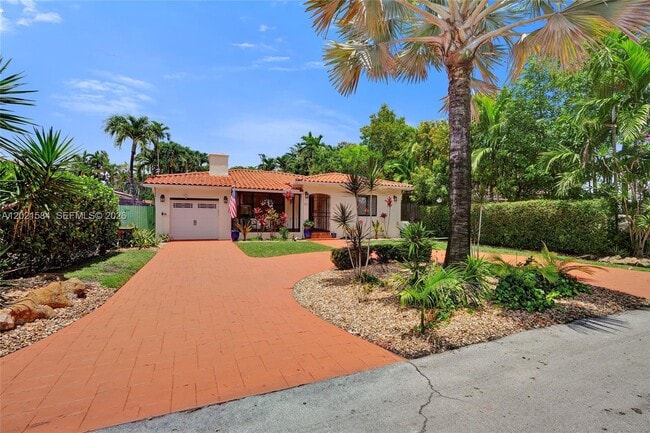 property at 811 NE 73rd St