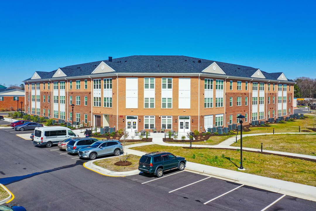 Market Woods in North Chesterfield, VA - Building Photo