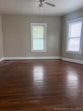 278 Thompson St in Stratford, CT - Building Photo - Building Photo
